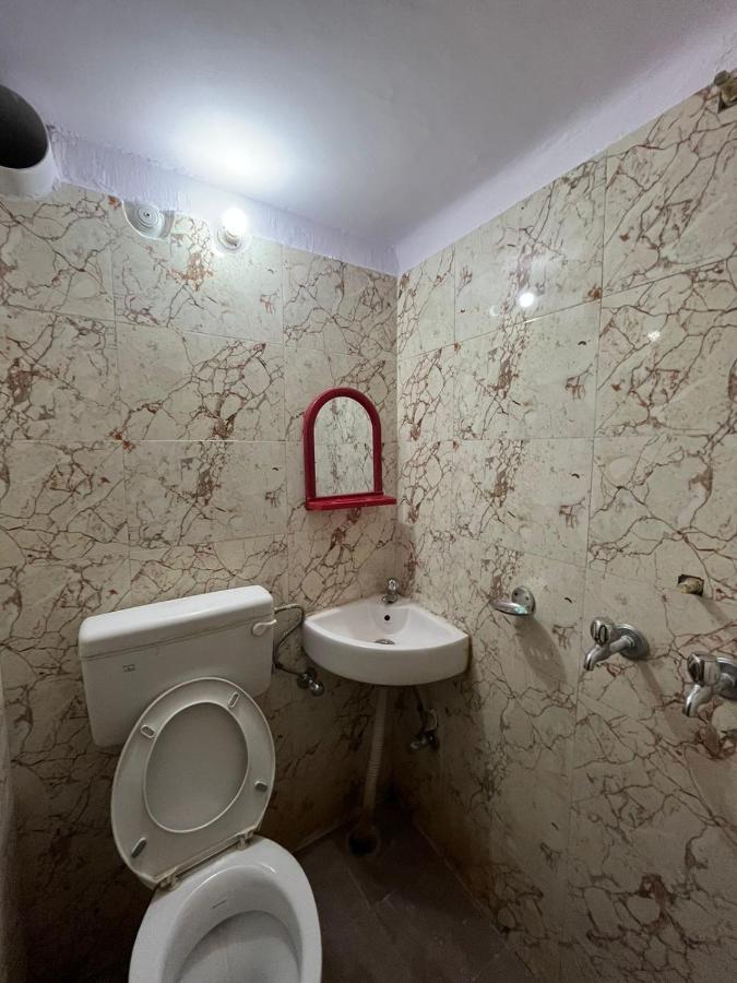 Vishwa Deva Homestay Varanasi Eksteriør bilde