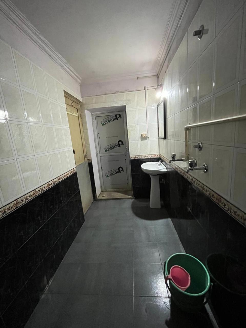 Vishwa Deva Homestay Varanasi Eksteriør bilde