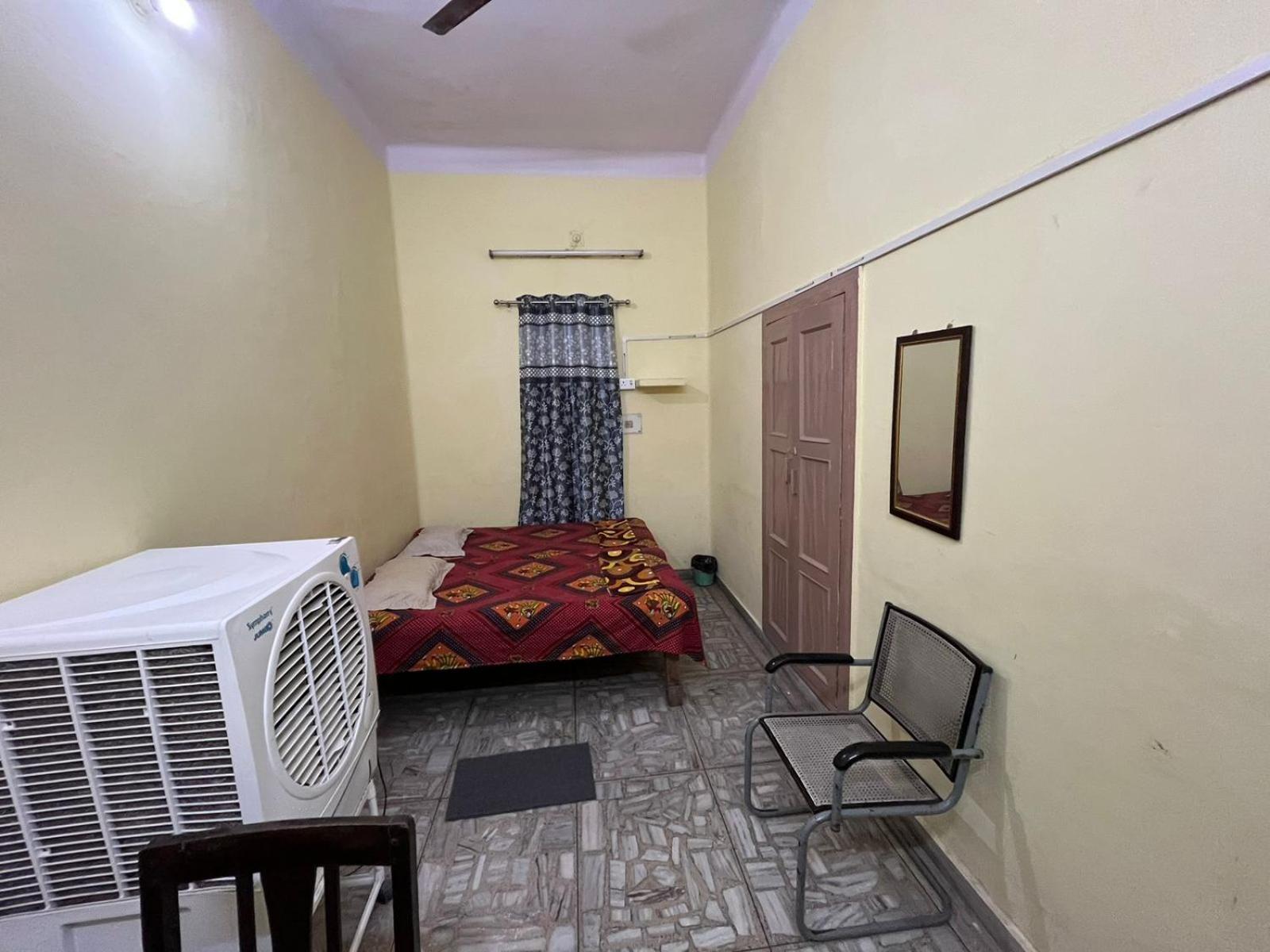Vishwa Deva Homestay Varanasi Eksteriør bilde